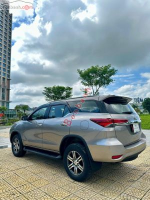 Xe Toyota Fortuner 2.4G 4x2 AT 2019