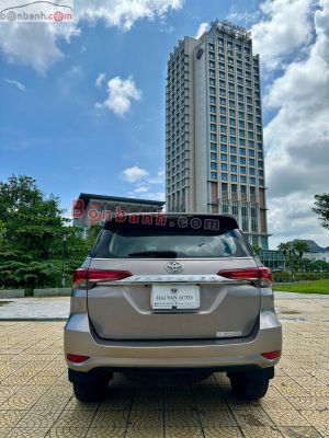 Xe Toyota Fortuner 2.4G 4x2 AT 2019
