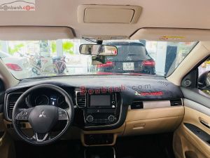 Xe Mitsubishi Outlander 2.0 CVT 2018