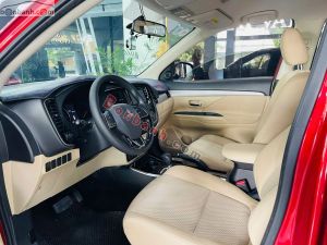 Xe Mitsubishi Outlander 2.0 CVT 2018