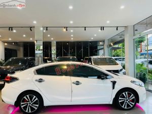 Xe Kia Cerato 1.6 MT 2017