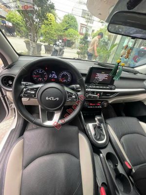Xe Kia K3 Luxury 1.6 AT 2023