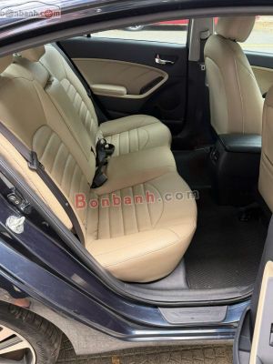 Xe Kia Cerato 1.6 AT 2018