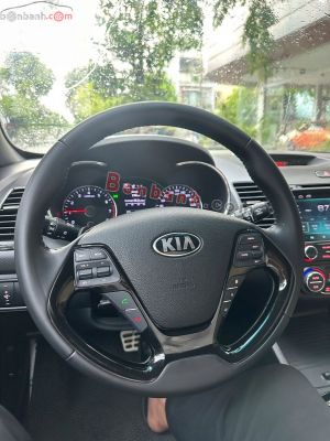 Xe Kia Cerato 1.6 AT 2018