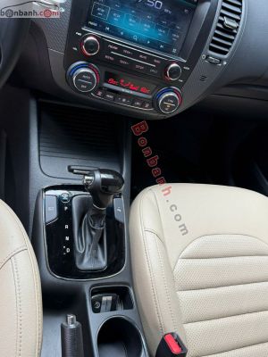 Xe Kia Cerato 1.6 AT 2018