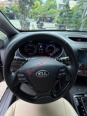 Xe Kia Cerato 1.6 AT 2018