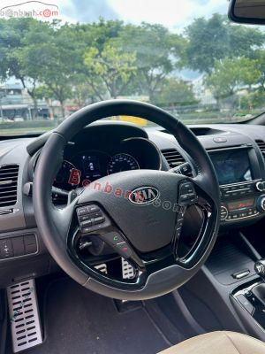 Xe Kia Cerato 1.6 AT 2018