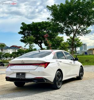 Xe Hyundai Elantra 1.6 AT Đặc biệt 2024